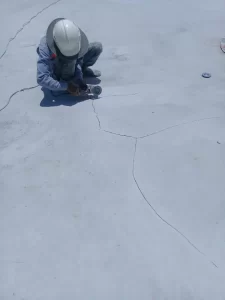 Xử Lý Khe Nứt Bê Tông, Bơm Keo PU Chống Thấm TP.HCM – Hoàn Tiền 100%