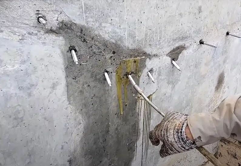Dịch Vụ Bơm Keo PU Chống Thấm TP.HCM Uy Tín – Hoàn Tiền 100%